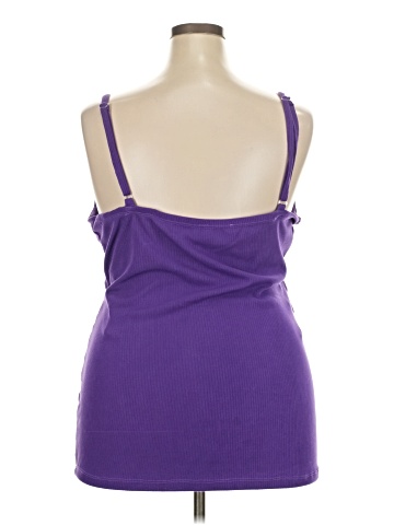 Rouge Sleeveless Top (view 2)
