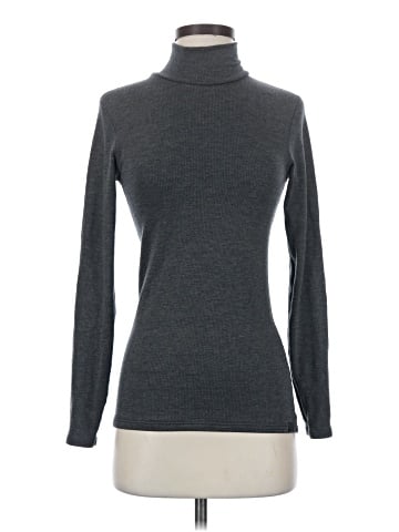 HEATTECH Long Sleeve Top (view 1)