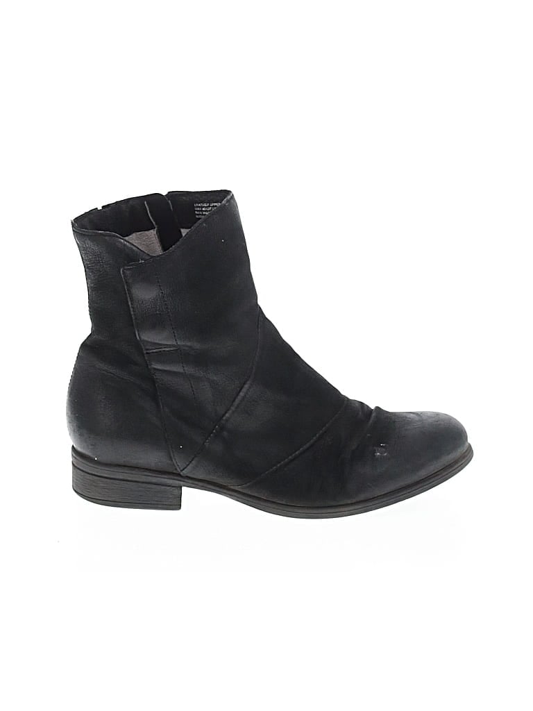 Pre-owned Miz Mooz Ankle Boots In Black