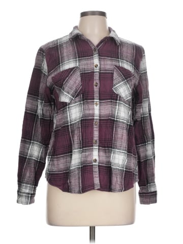 Maurices Long Sleeve Button-Down Shirt (view 1)