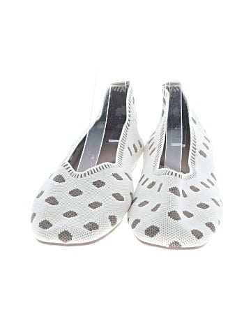 Unbranded Flats (view 2)