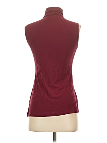 April Sleeveless T-Shirt (view 2)