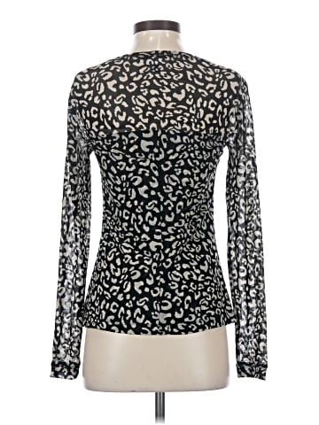 CAbi Long Sleeve Top (view 2)