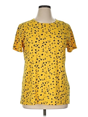 Banana Republic Short Sleeve T-Shirt (view 1)