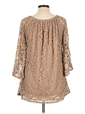 Win Win 3/4 Sleeve Blouse (view 2)