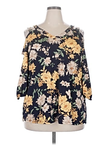 Naif 3/4 Sleeve Blouse (view 1)