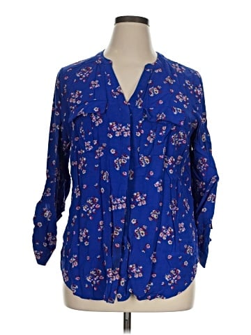 a.n.a. A New Approach 3/4 Sleeve Blouse (view 1)