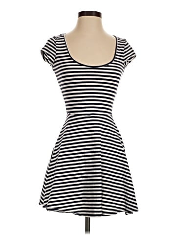 American Eagle Outfitters Casual Dress (view 1)