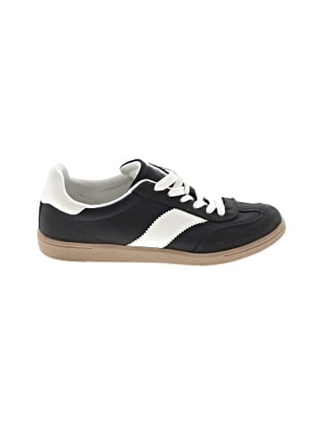Universal Thread Sneakers (view 1)