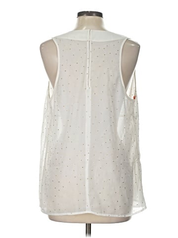 Robbi & Nikki Sleeveless Blouse (view 2)