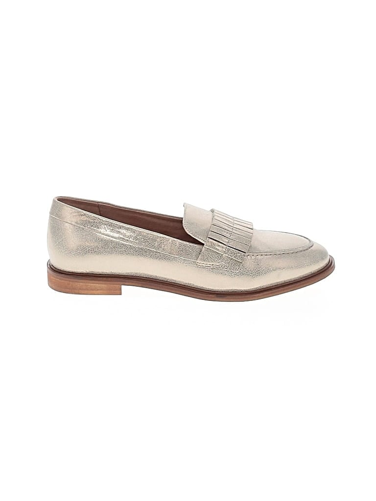 Pre-owned Seychelles Flats In Silver