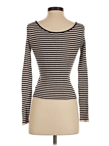 Universal Thread Pullover Sweater (view 2)