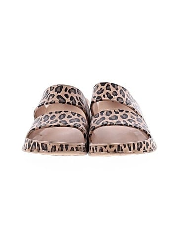 Old Navy Sandals (view 2)