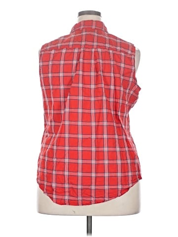 St. John's Bay Sleeveless Button-Down Shirt (view 2)