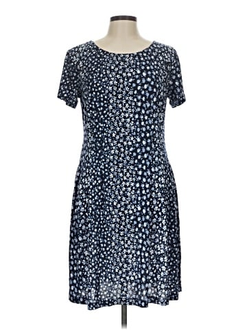 North Style Casual Dress (view 1)