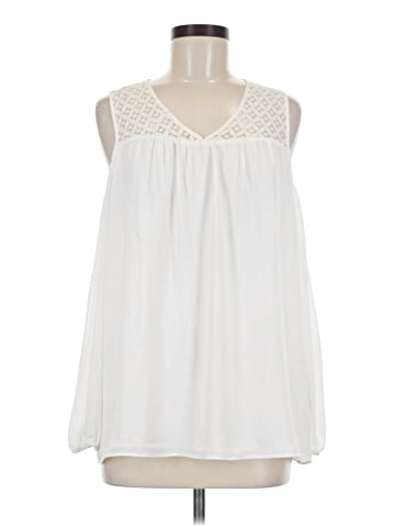 Hot In Hollywood Sleeveless Blouse (view 1)