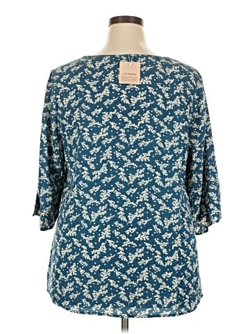 BLOOMCHIC 3/4 Sleeve Blouse (view 2)