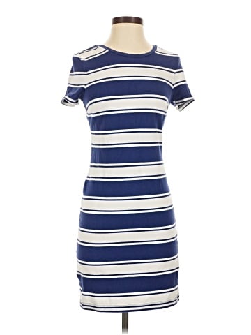 Old Navy Casual Dress (view 1)