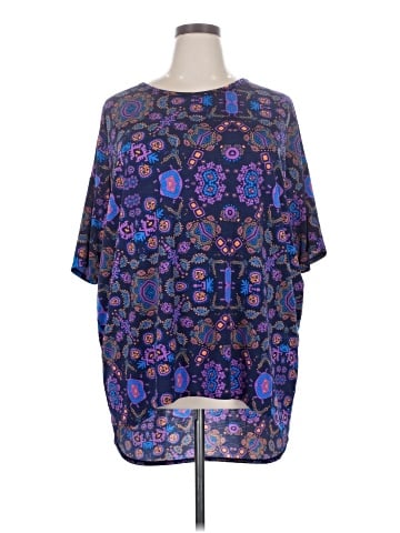 Lularoe Short Sleeve Blouse (view 1)