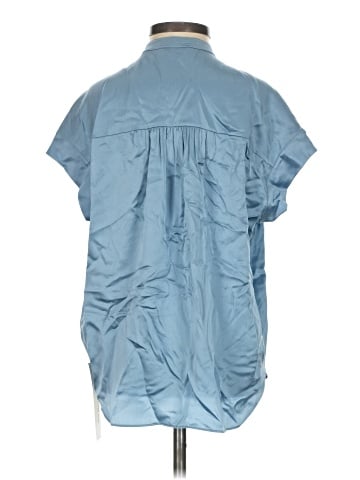Vince. Short Sleeve Silk Top (view 2)