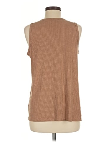 LUXE Sleeveless T-Shirt (view 2)