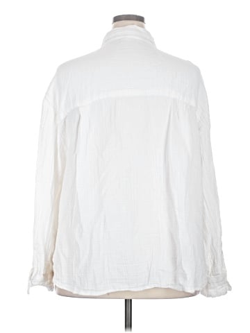 Gap Long Sleeve Button-Down Shirt (view 2)