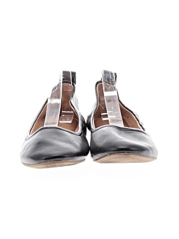 Universal Thread Flats (view 2)
