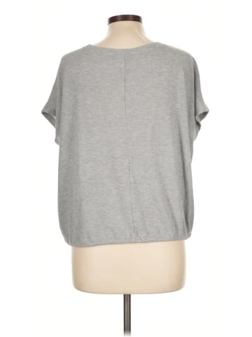 Express Short Sleeve Top (view 2)