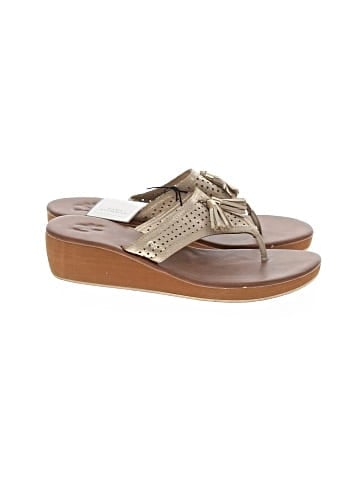 Dana Buchman Wedges (view 1)