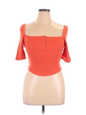 Urban Outfitters Short Sleeve T-Shirt (view 1)