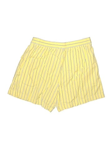 Gap Shorts (view 2)