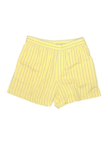 Gap Shorts (view 1)