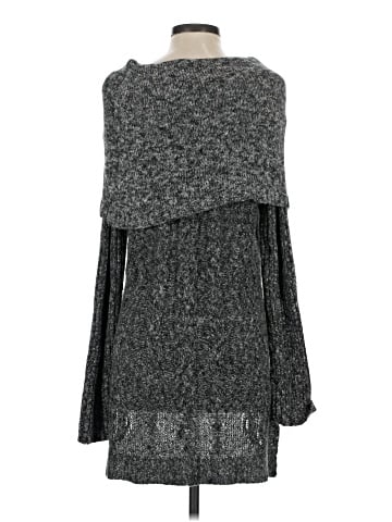 LA Made Poncho (view 2)