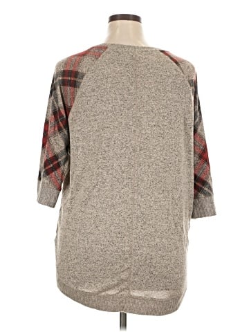 Maurices 3/4 Sleeve Top (view 2)