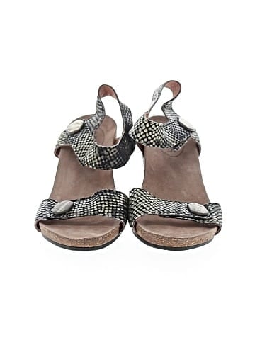 Taos Wedges (view 2)