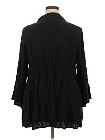 Torrid 3/4 Sleeve Button-Down Shirt (view 2)