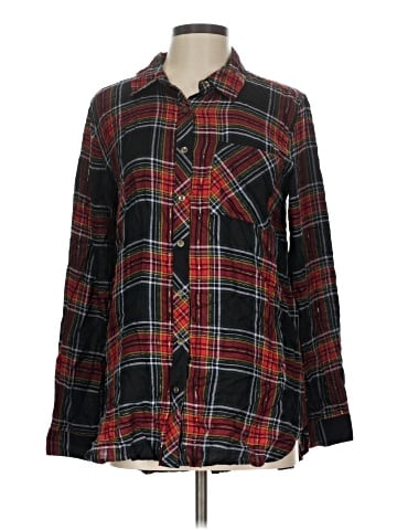 Maurices Long Sleeve Button-Down Shirt (view 1)