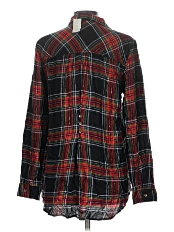 Maurices Long Sleeve Button-Down Shirt (view 2)
