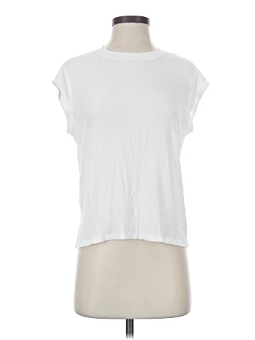 American Eagle Outfitters Sleeveless T-Shirt (view 1)