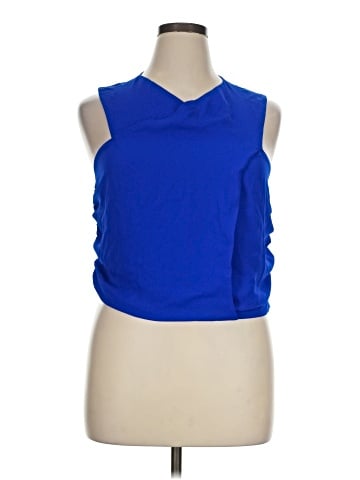 Versona Sleeveless Blouse (view 1)
