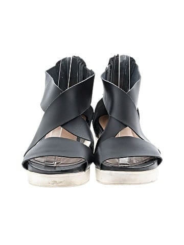 Universal Thread Sandals (view 2)