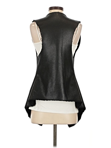 Echo Vest (view 2)