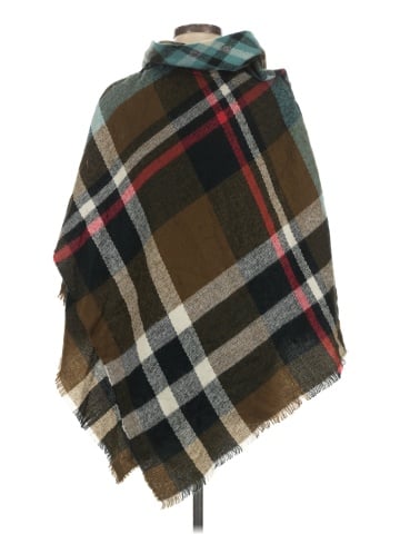 Collection Eighteen Poncho (view 2)