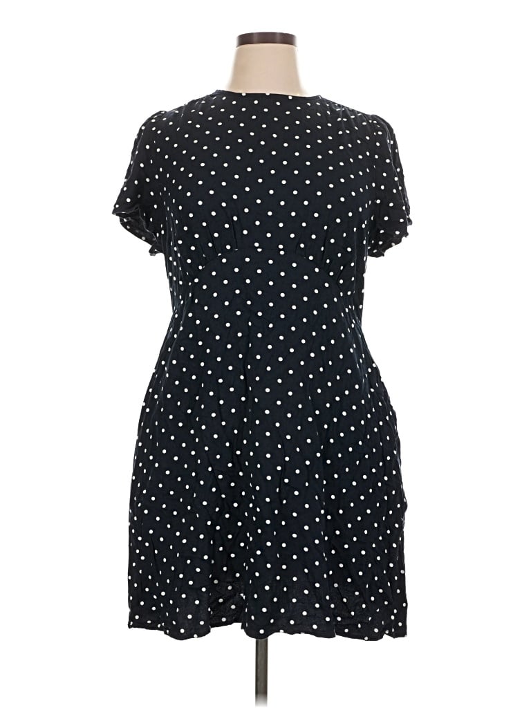 Pre-owned Old Navy Casual Dress In Black