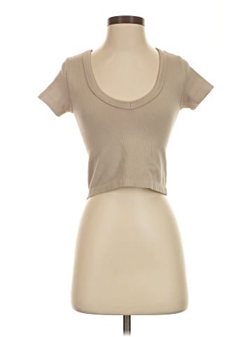 Charlotte Russe Short Sleeve T-Shirt (view 1)
