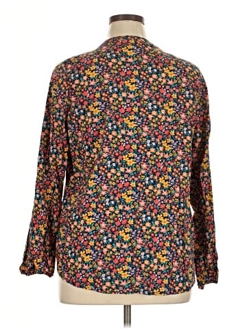 St. John's Bay Long Sleeve Blouse (view 2)