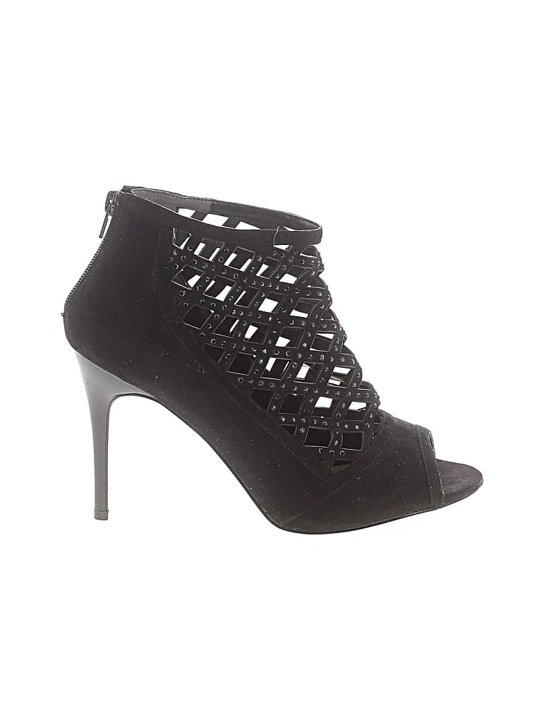 Pre-owned Nina Ankle Boots In Black