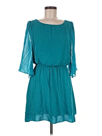 Alice + Olivia Casual Dress (view 1)