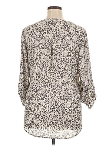 Maurices 3/4 Sleeve Blouse (view 2)