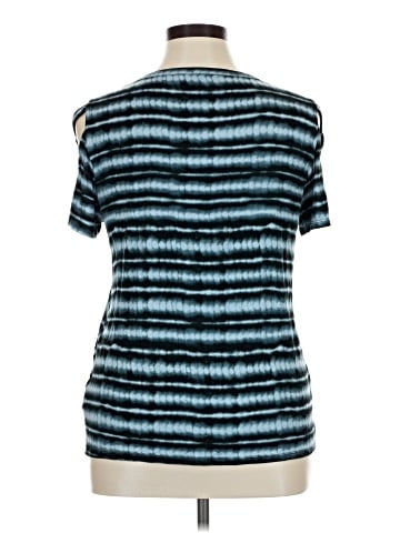 Rock & Republic Short Sleeve T-Shirt (view 2)